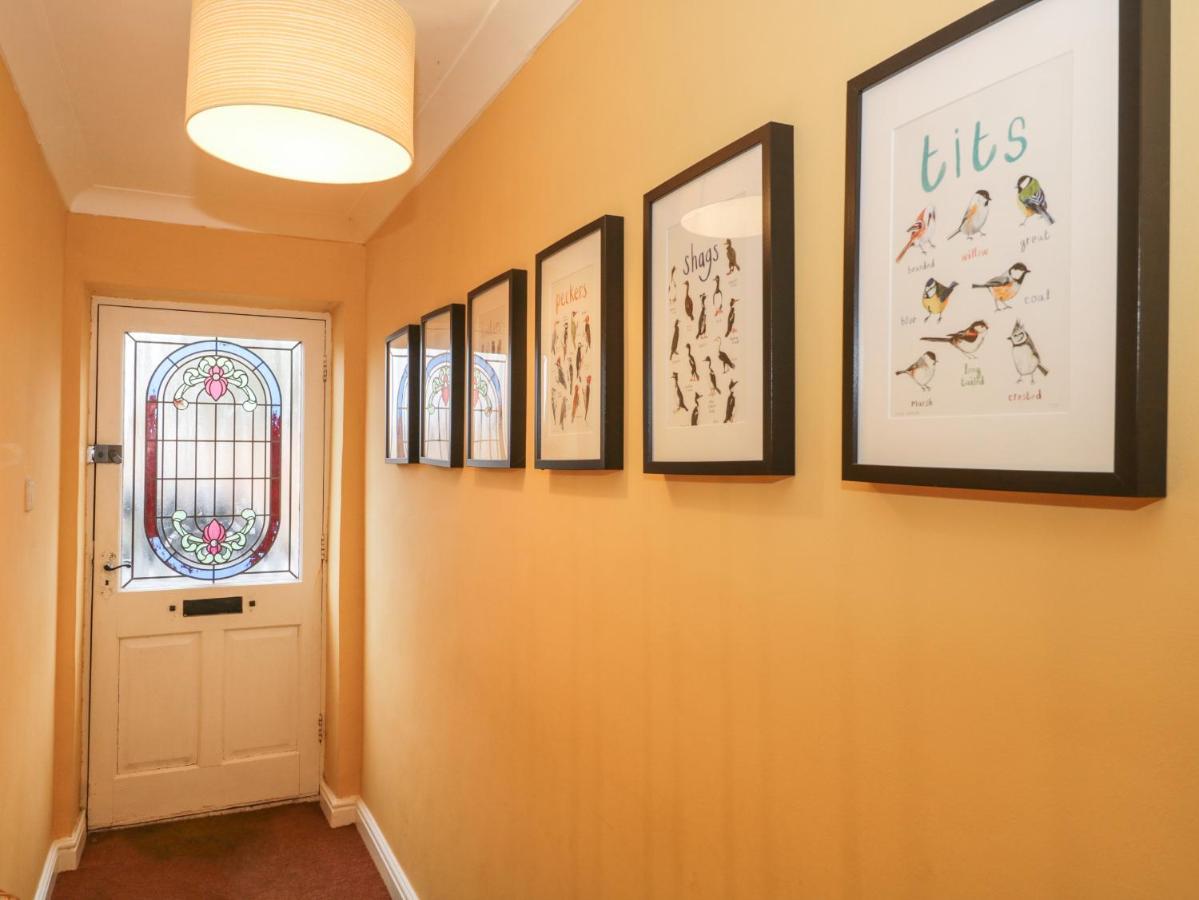 Castle View Annex Villa แวร์แรม ภายนอก รูปภาพ